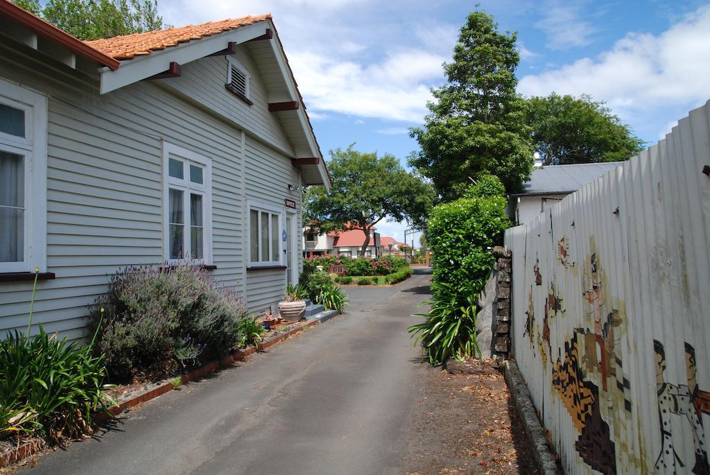 Manhattan Lodge Motel Гамильтон Экстерьер фото