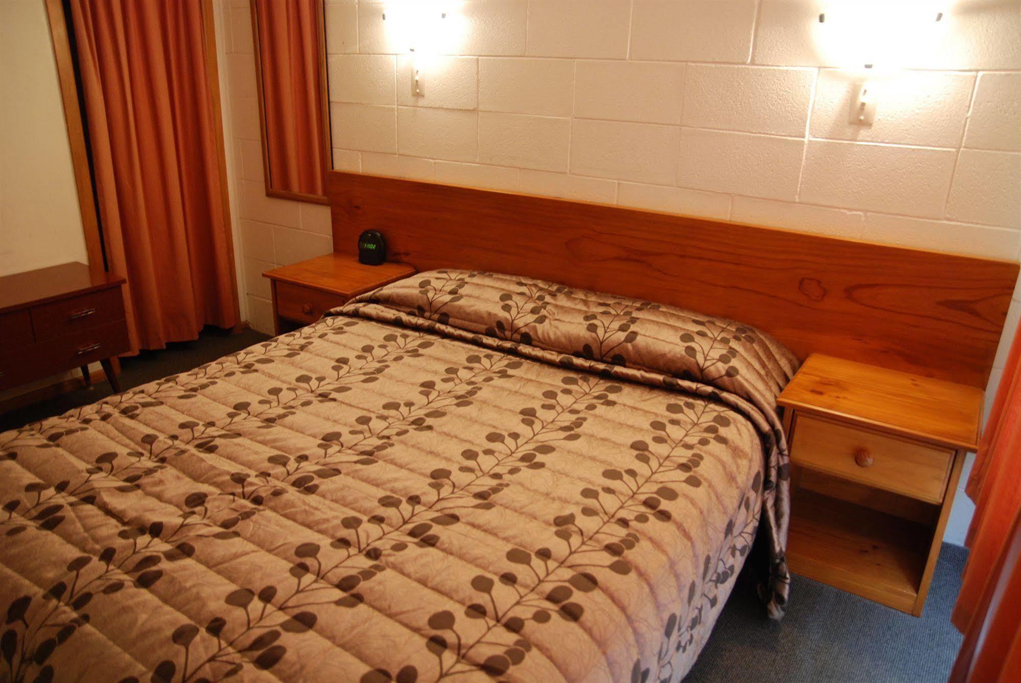 Manhattan Lodge Motel Гамильтон Экстерьер фото