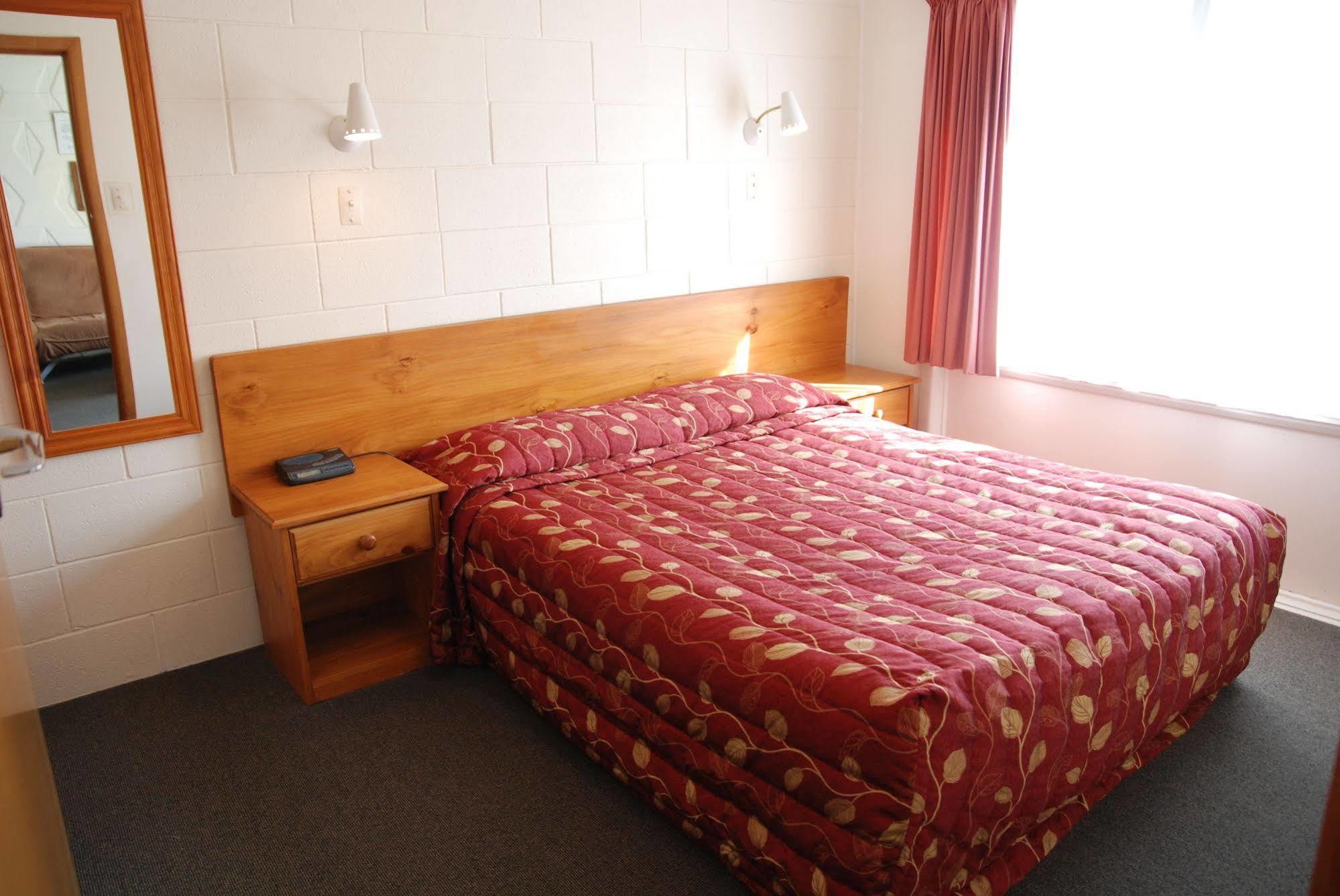 Manhattan Lodge Motel Гамильтон Экстерьер фото